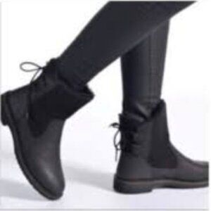 UGG Black Winter Boots with Fuzzy Lining